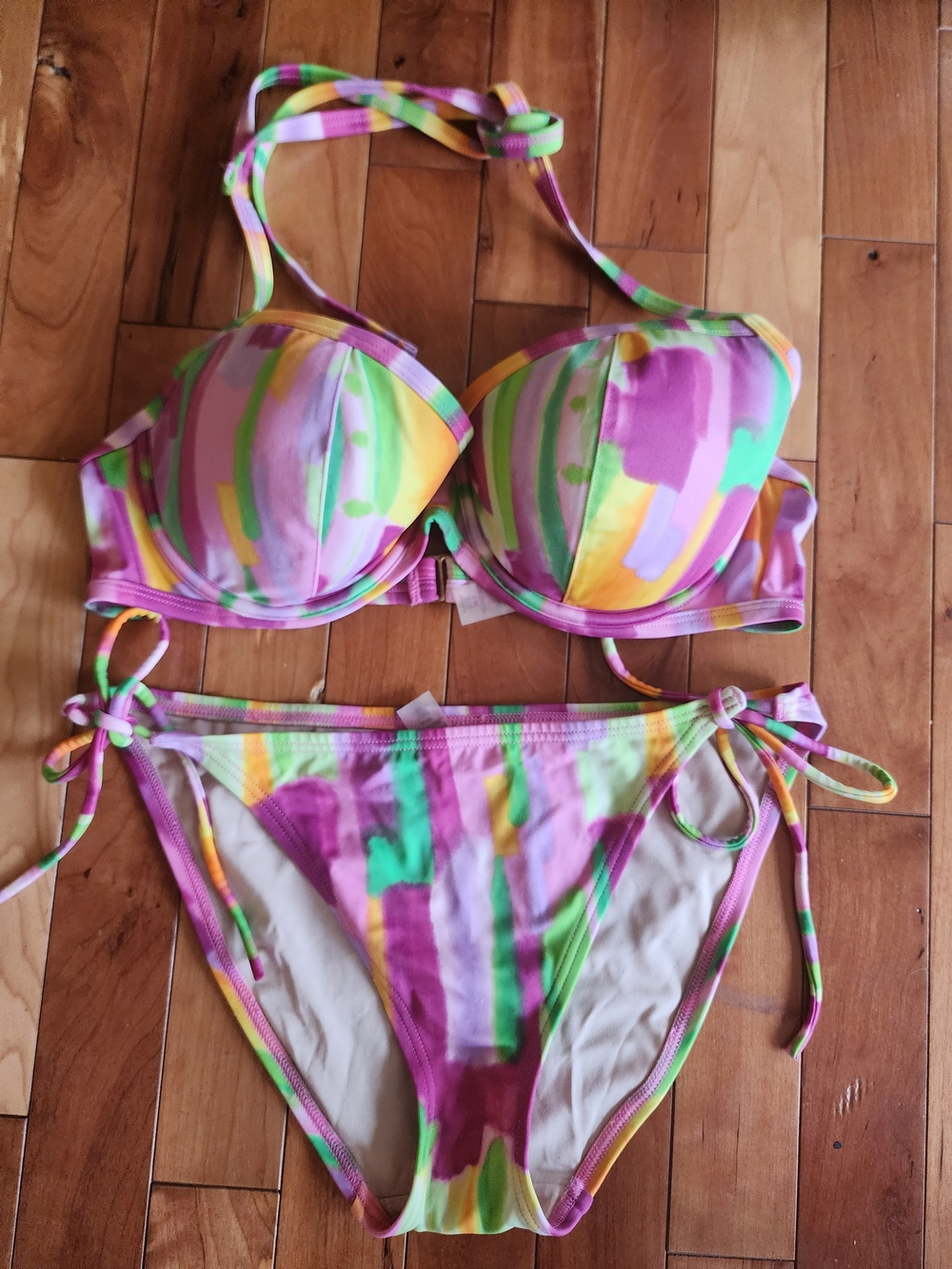 Victoria’s Secret Watercolor Bikini Set 38C Padded Top & Medium Bottoms Swimwear